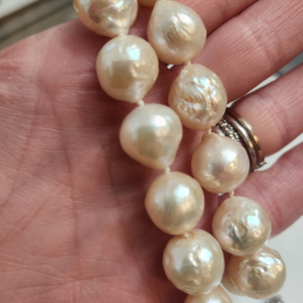 Pearl Necklace Genuine Large Baroque - Picture 3 of 3